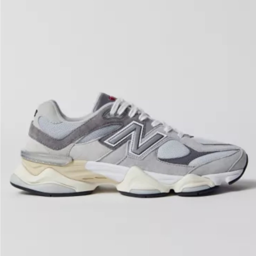 New Balance 9060 Sneakers